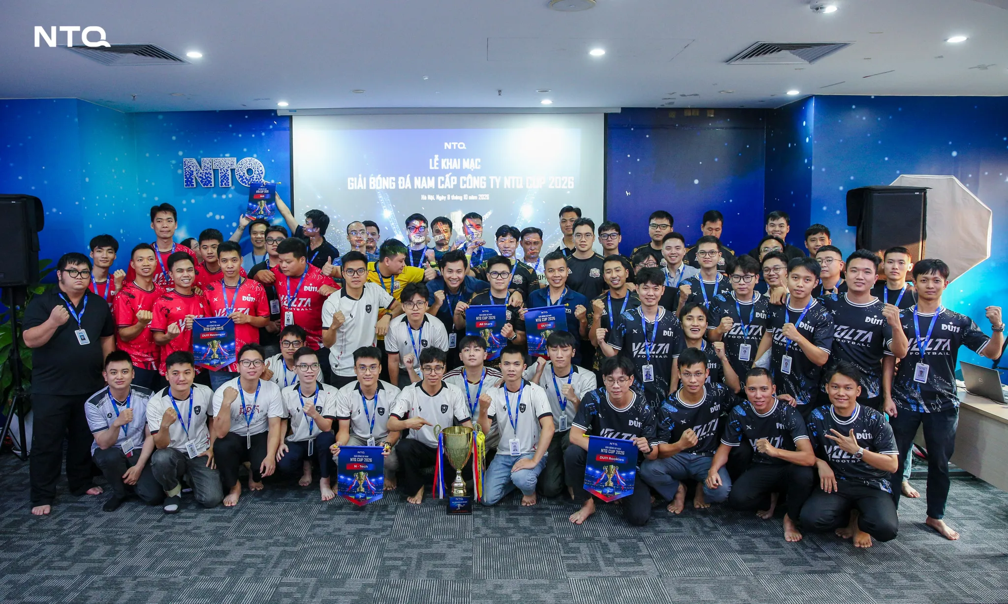 Lễ khai mạc NTQ Cup 2026: Đầy cảm xúc và khí thế của một mùa giải mới - mùa giải của tinh thần "We Are NTQ"