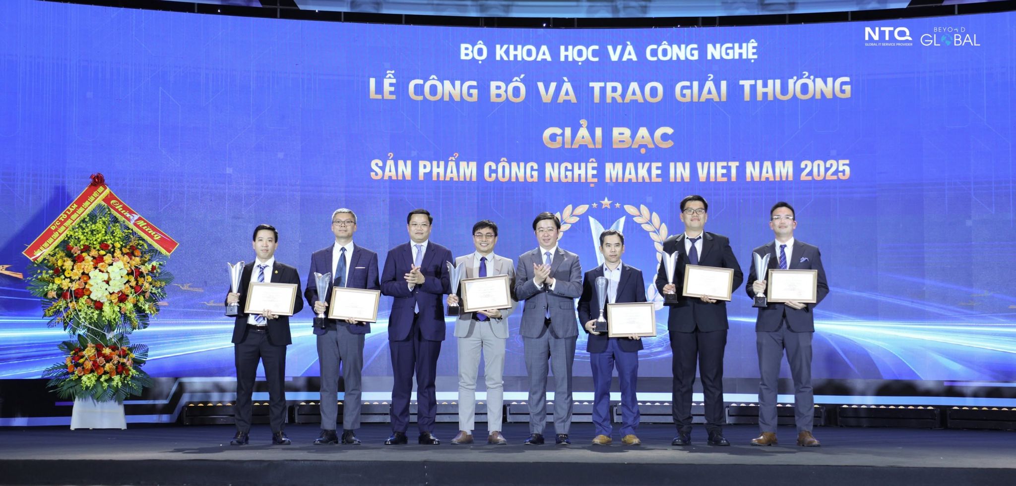 NxFactory - Giải pháp Nhà máy Thông minh đạt Giải Bạc tại Make in Vietnam 2025